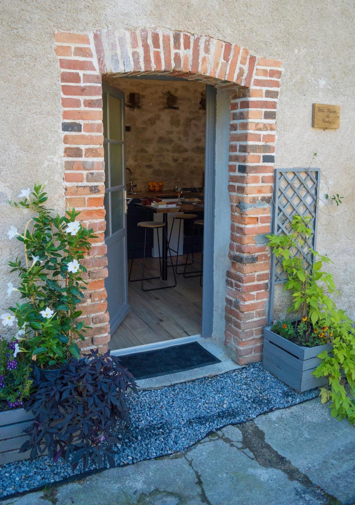 Petite Maison De Mouton Azat-le-Riz Exteriér fotografie